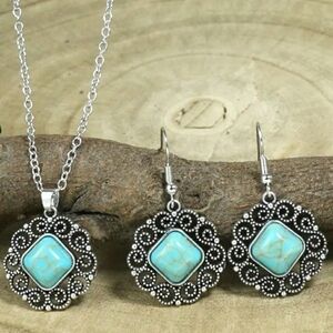 NEW Turquoise and Silver 3-Pc Necklace and Earrings Set